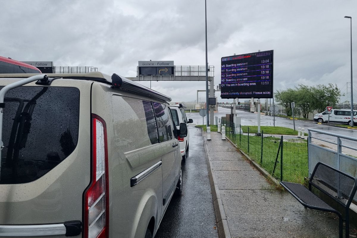 Transport towarowy przez tunel do Anglii